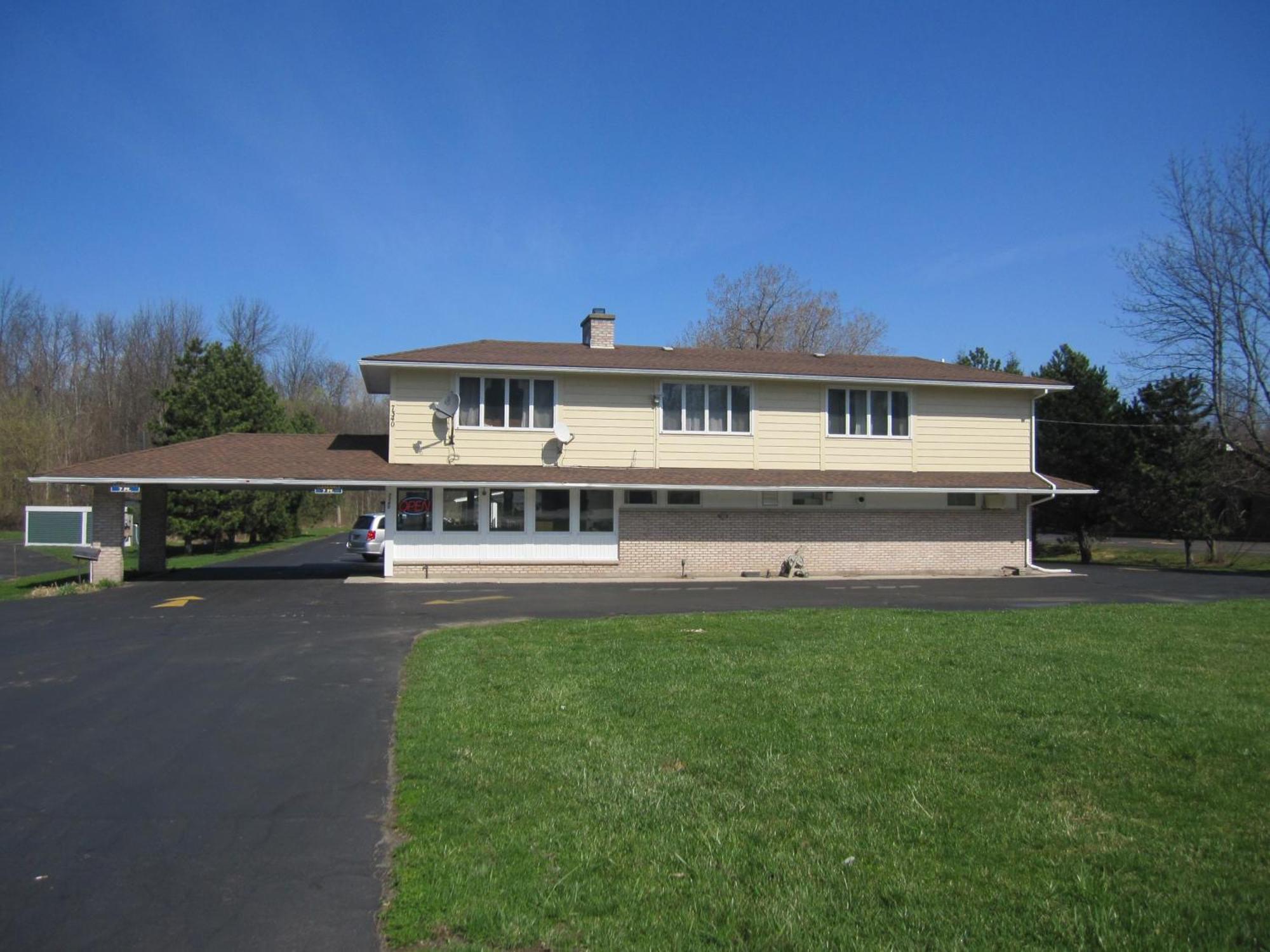 Budget Inn Fairport Exterior foto